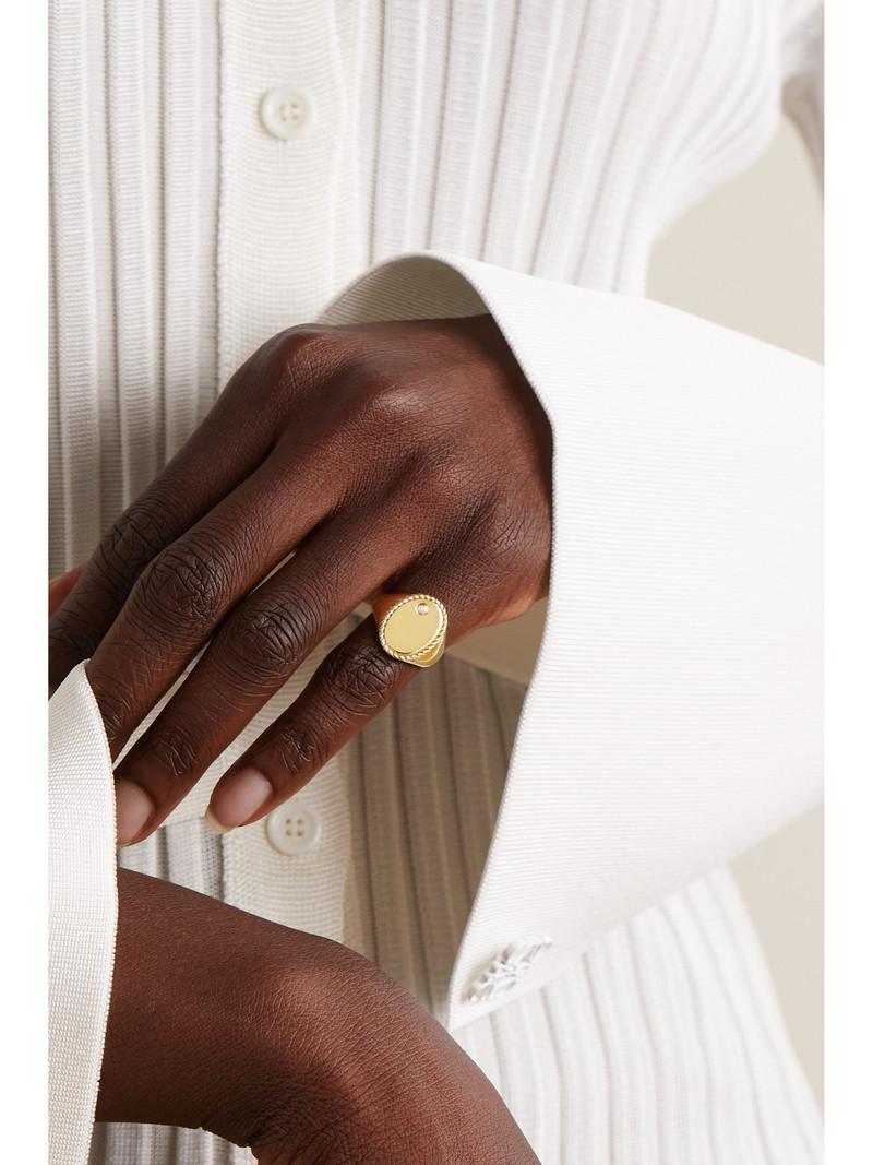 Yvonne Léon 9-karat Gold Diamond Ring outlook