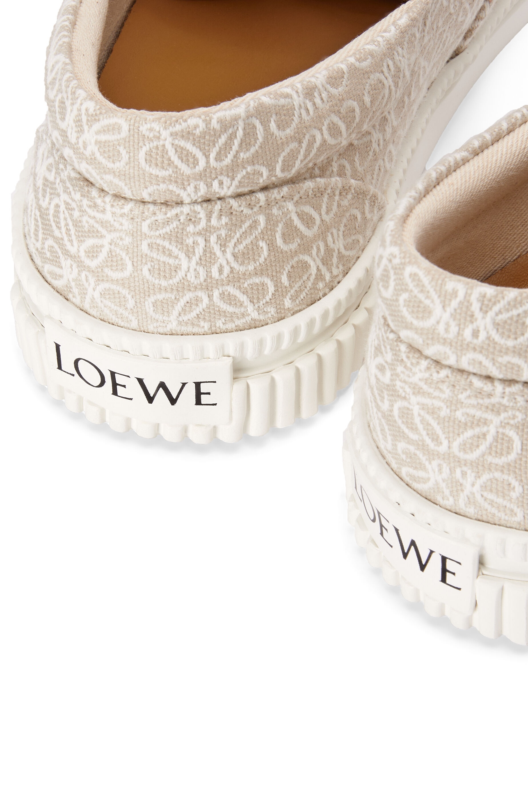 Anagram flap sneaker in jacquard and calfskin - 4