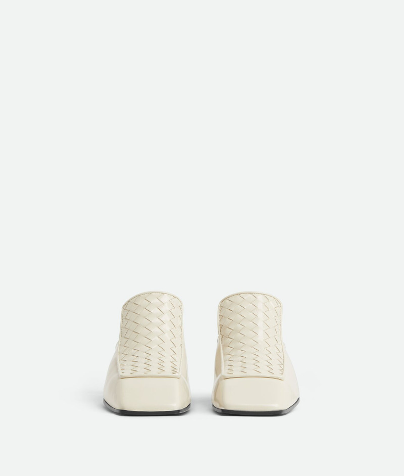 Bottega Veneta Ventura Loafer outlook