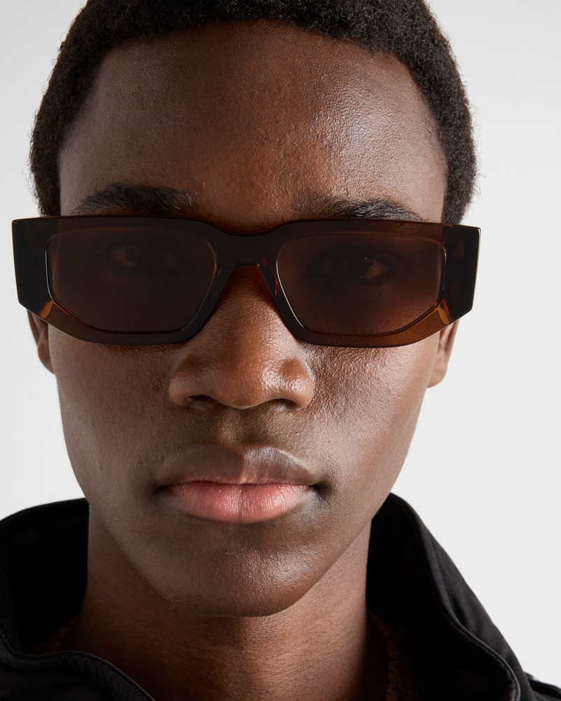 Sunglasses with triangle logo 6