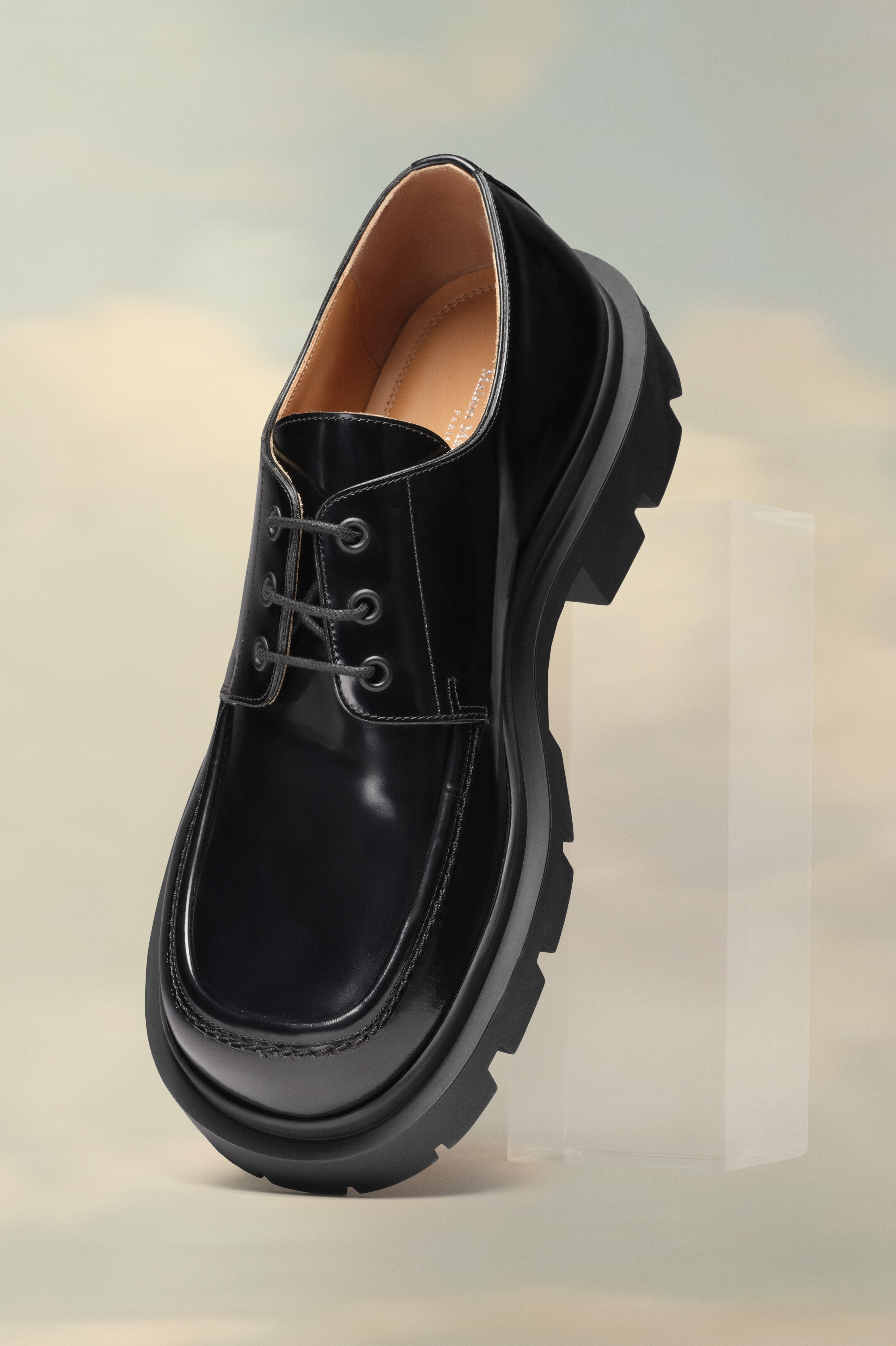Leather lace-up - 1