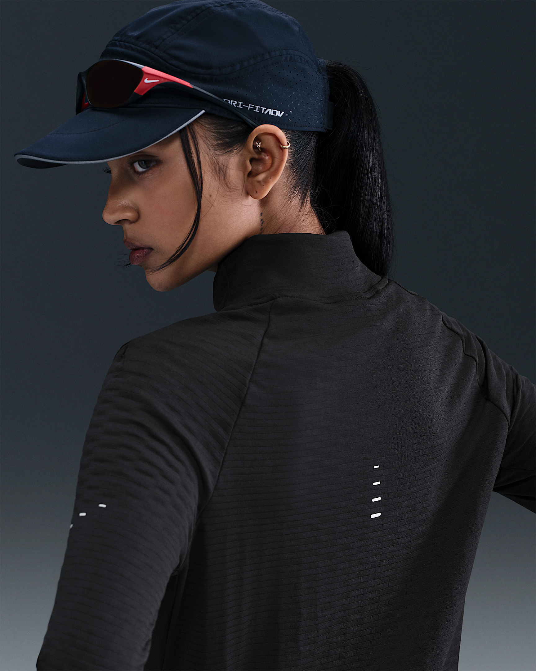 Nike Swift Women's Therma-FIT Turtle-Neck Running Top - 2