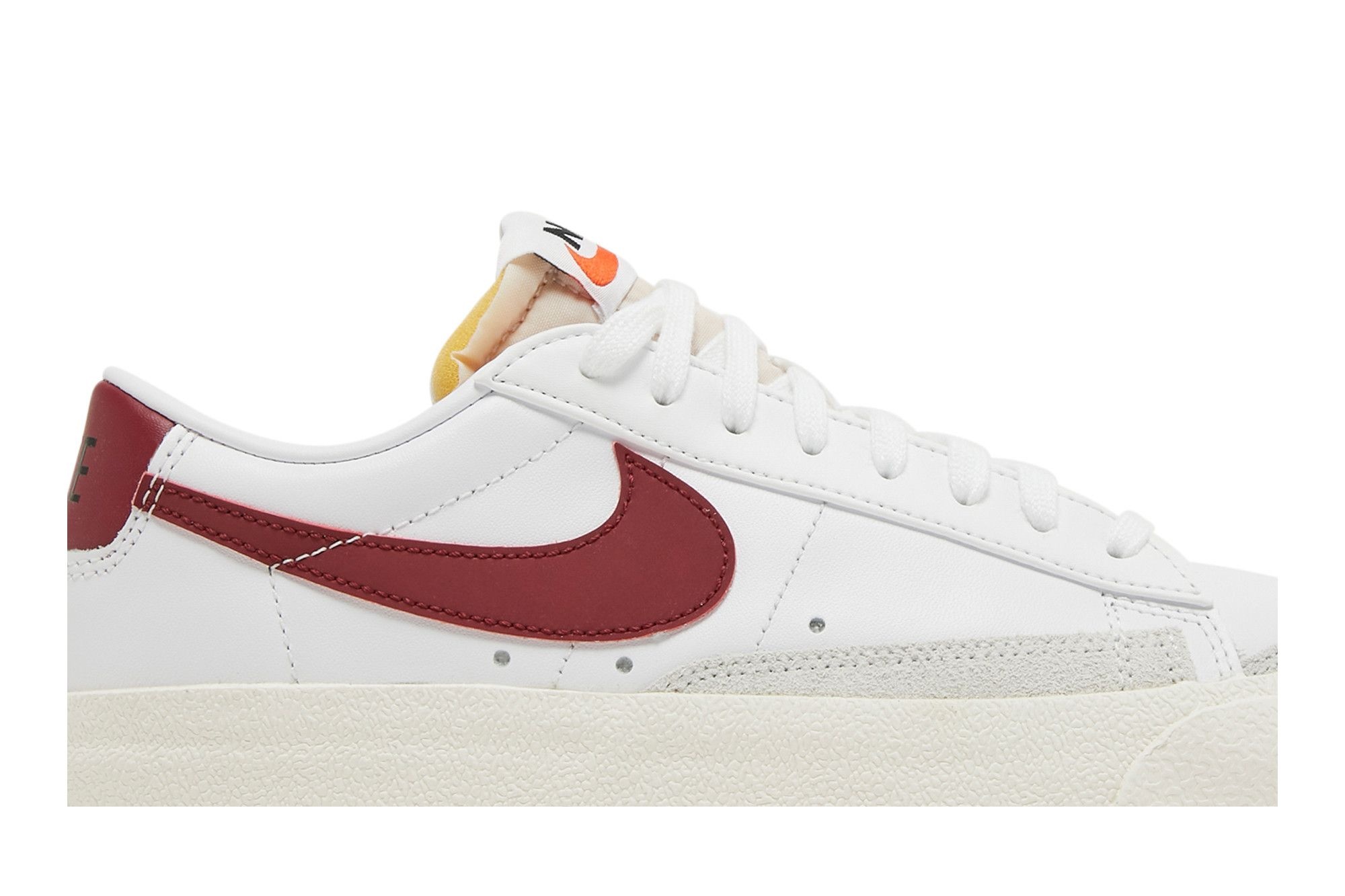 Wmns Blazer Low '77 'White Team Red' - 2