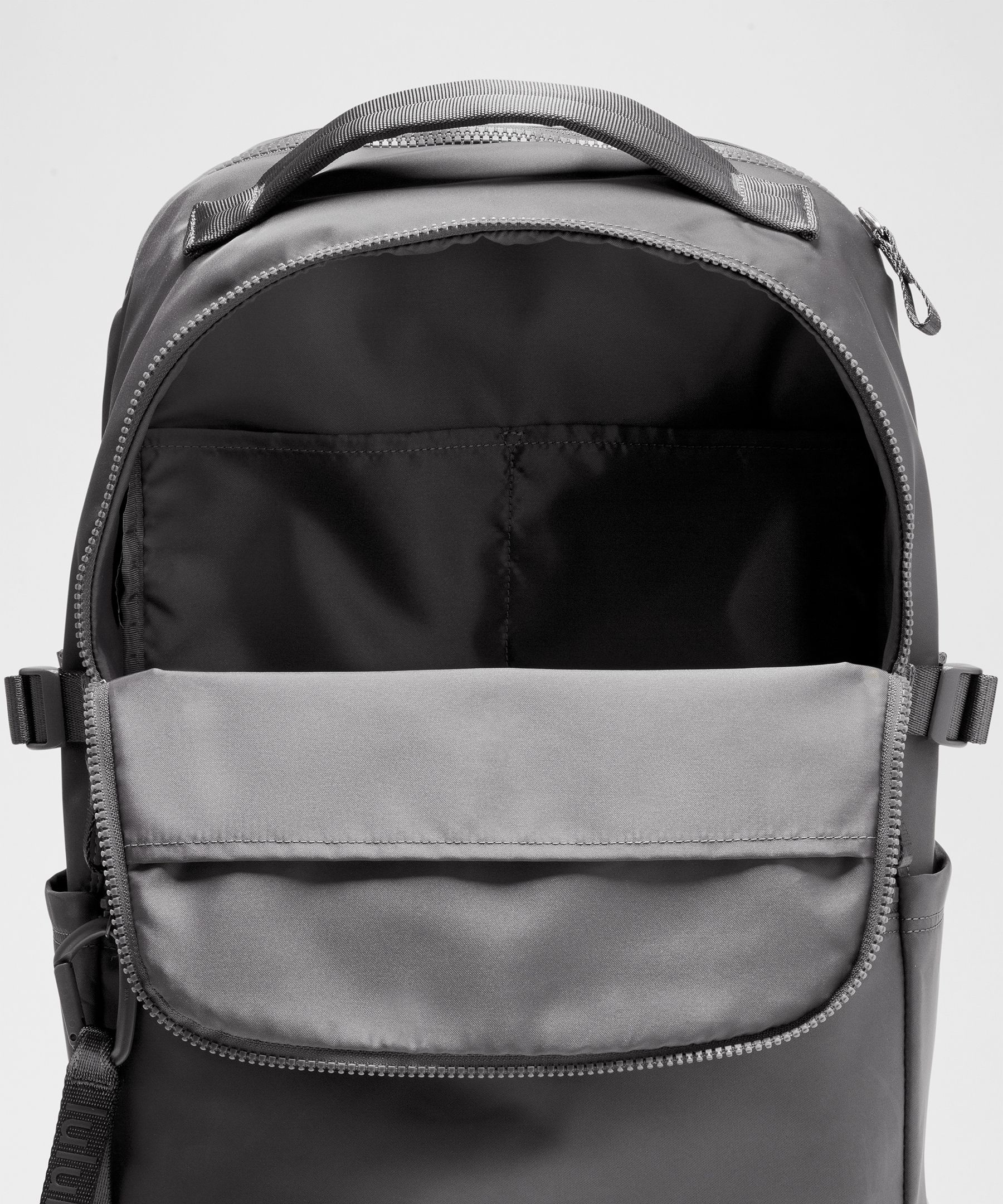 New Crew Backpack 22L *Logo - 5