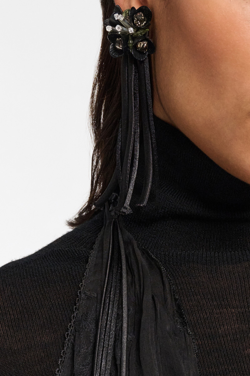 DANGLING FLOWER tassle earring 3