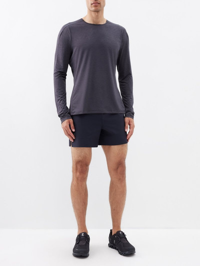 On Performance technical long-sleeved T-shirt outlook