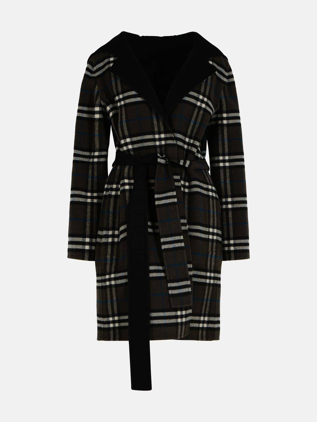 コート Burberry SS25 Black wool reversible coat (8093827 A1189) Reversible Wool Wrap Coat in Black 11/7 update title and Tab