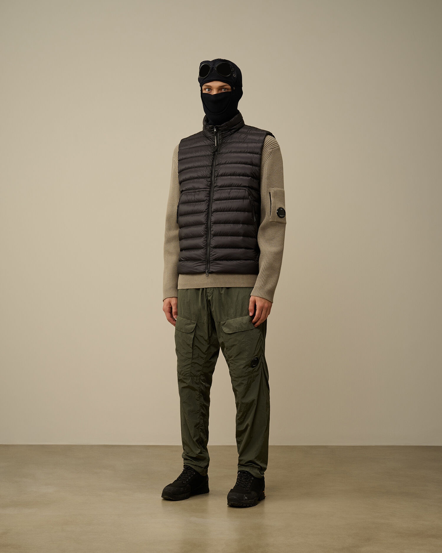 D.D. Shell Lens Down Vest - 7