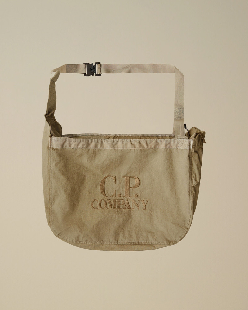 Plain Paper Touch Logo Handbag 1