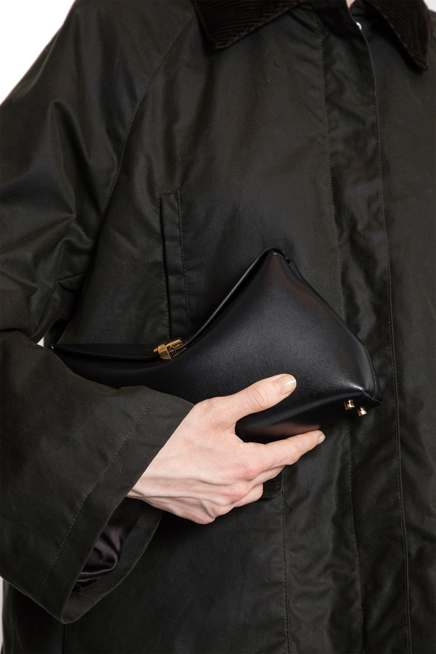 T-Lock-Clutch-In-Leather - 5
