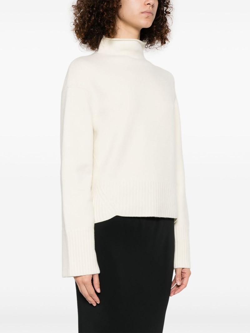 Julie sweater 3