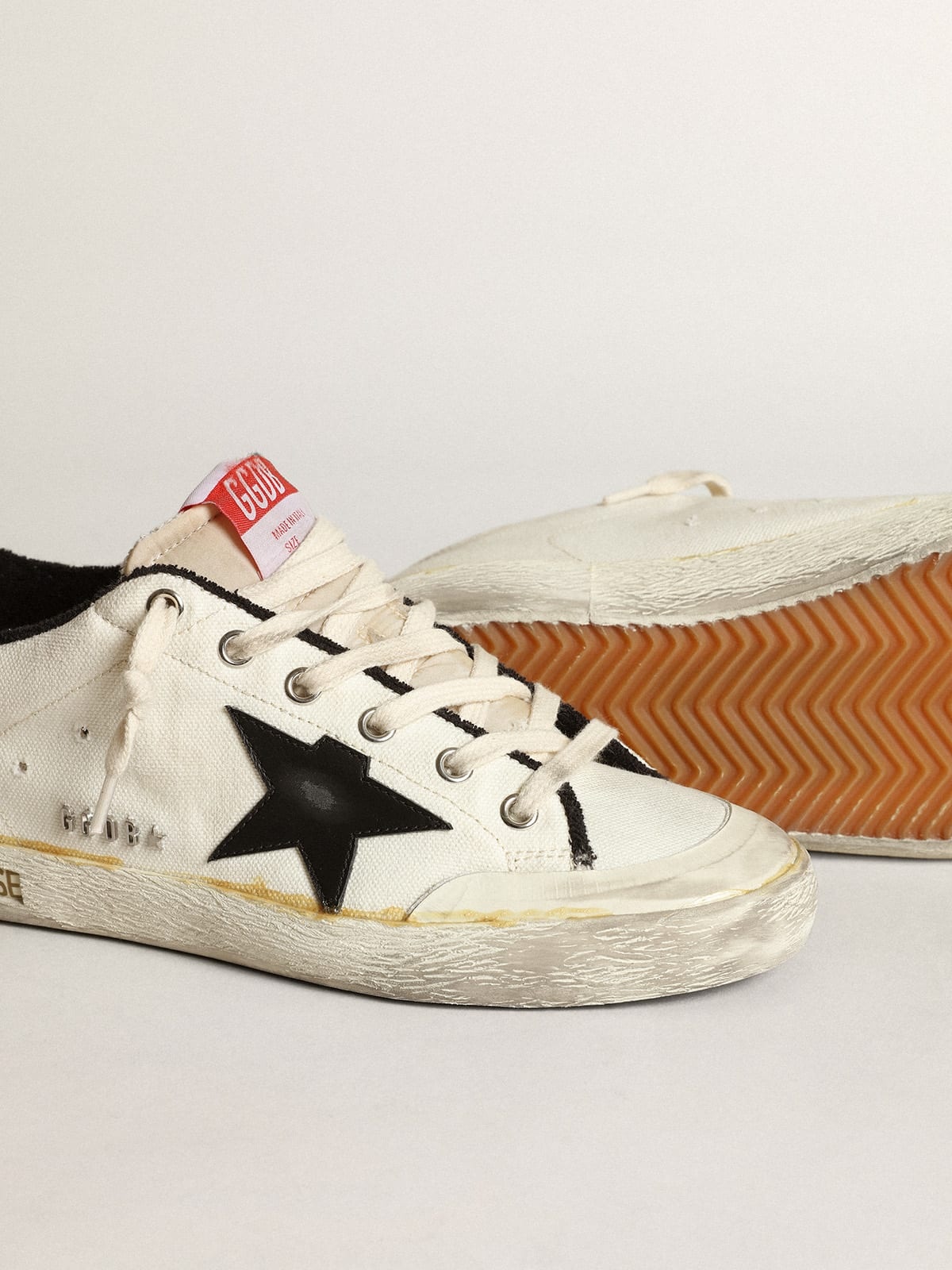 Women’s Super-Star LTD sneakers in beige canvas with black leather star and white leather heel tab - 3