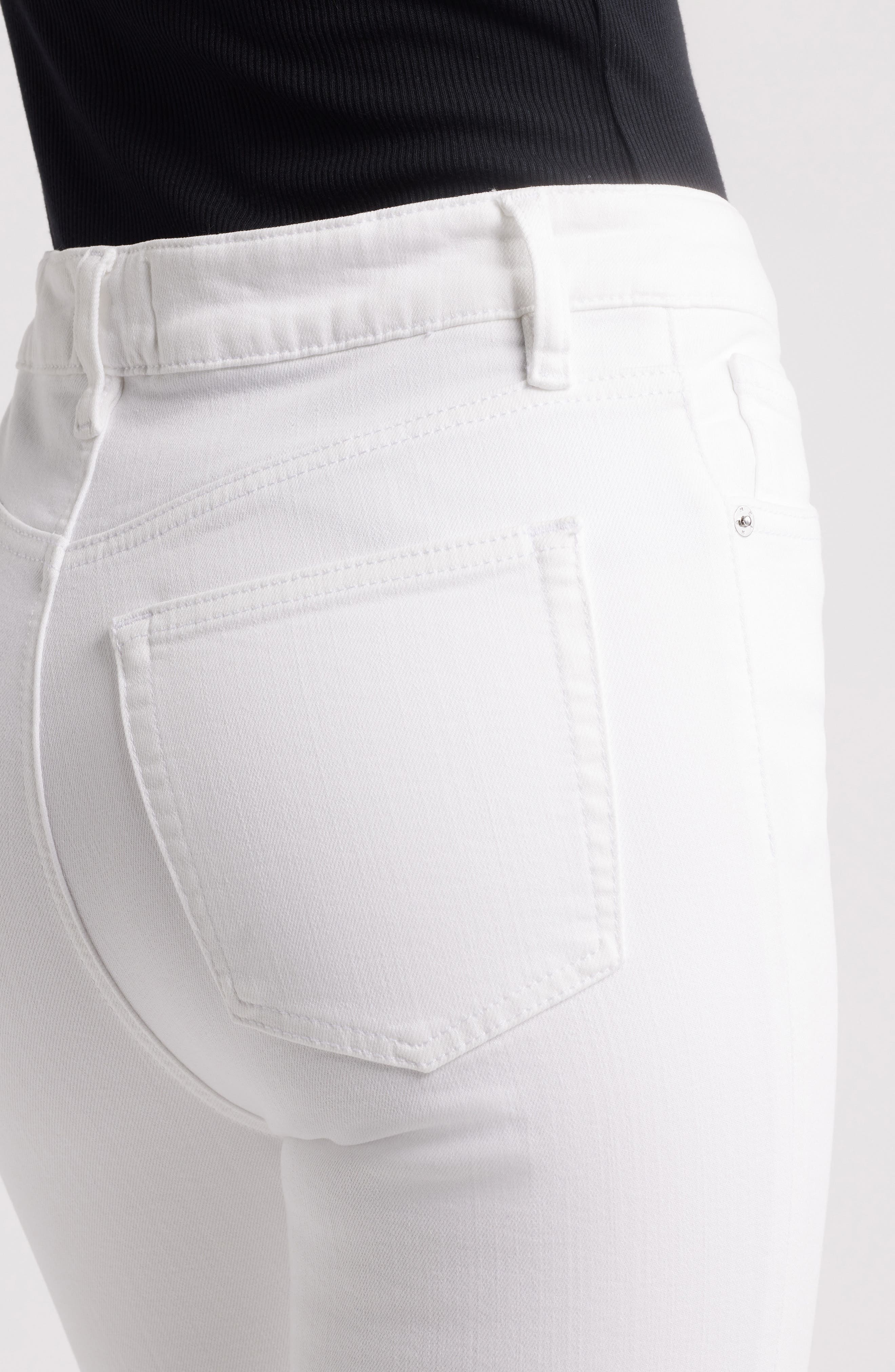 FRAME The Pencil Crop High Waist Ankle Slim Straight Leg Jeans in White at Nordstrom - 4
