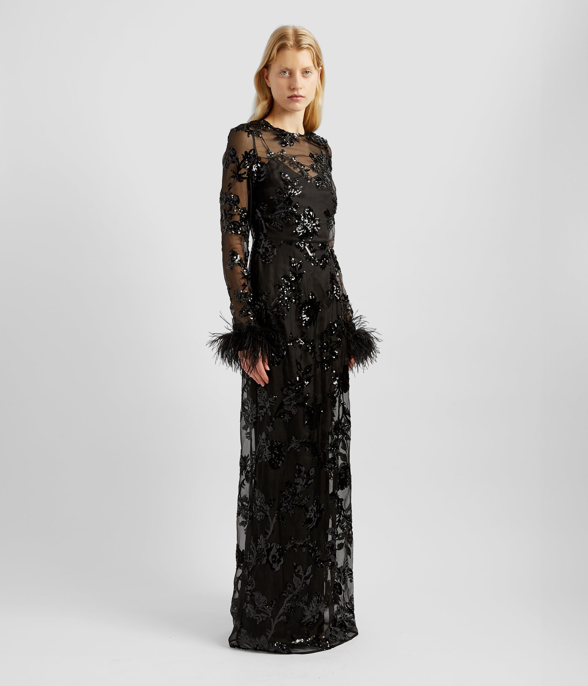 GOWN WITH FEATHER CUFFS - 4