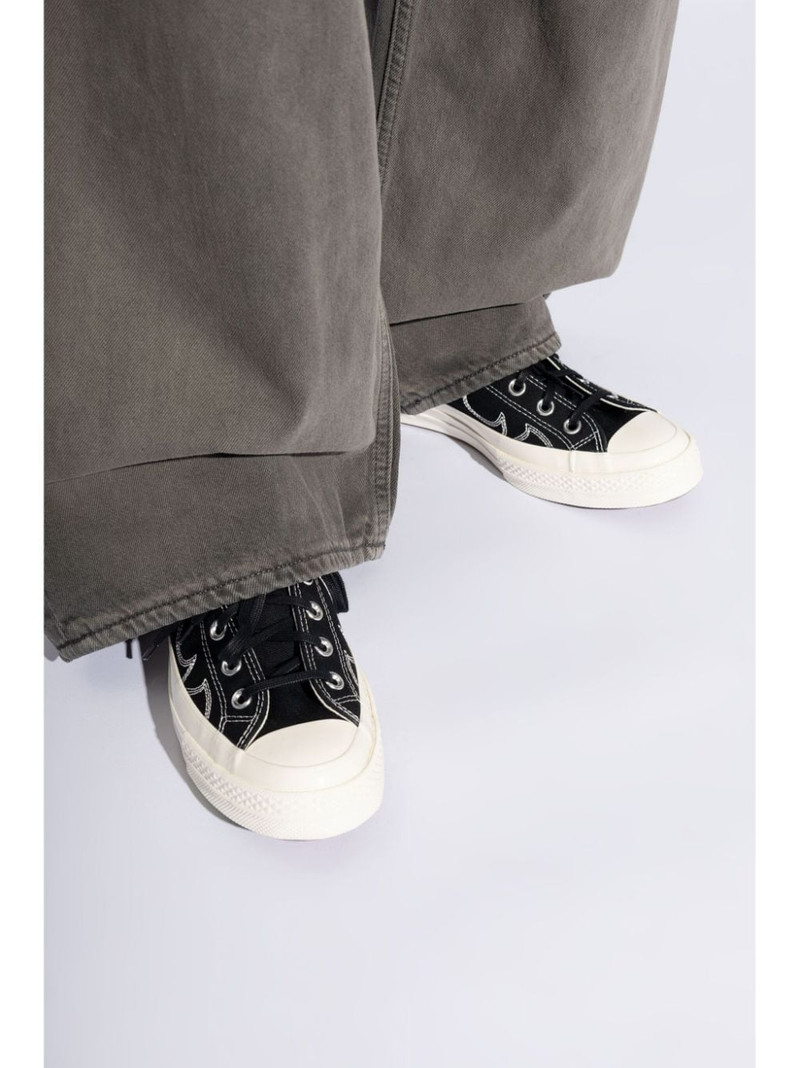 Converse Chuck 70 Pride sneakers outlook