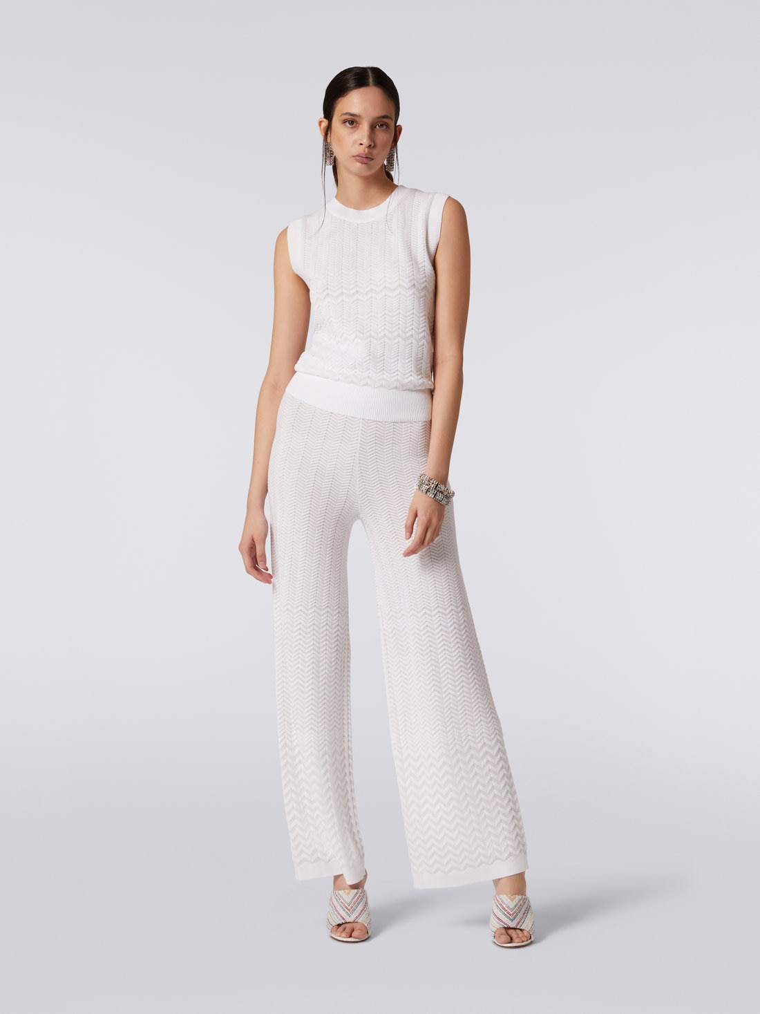 Straight knit trousers with tone-on-tone chevron - 2