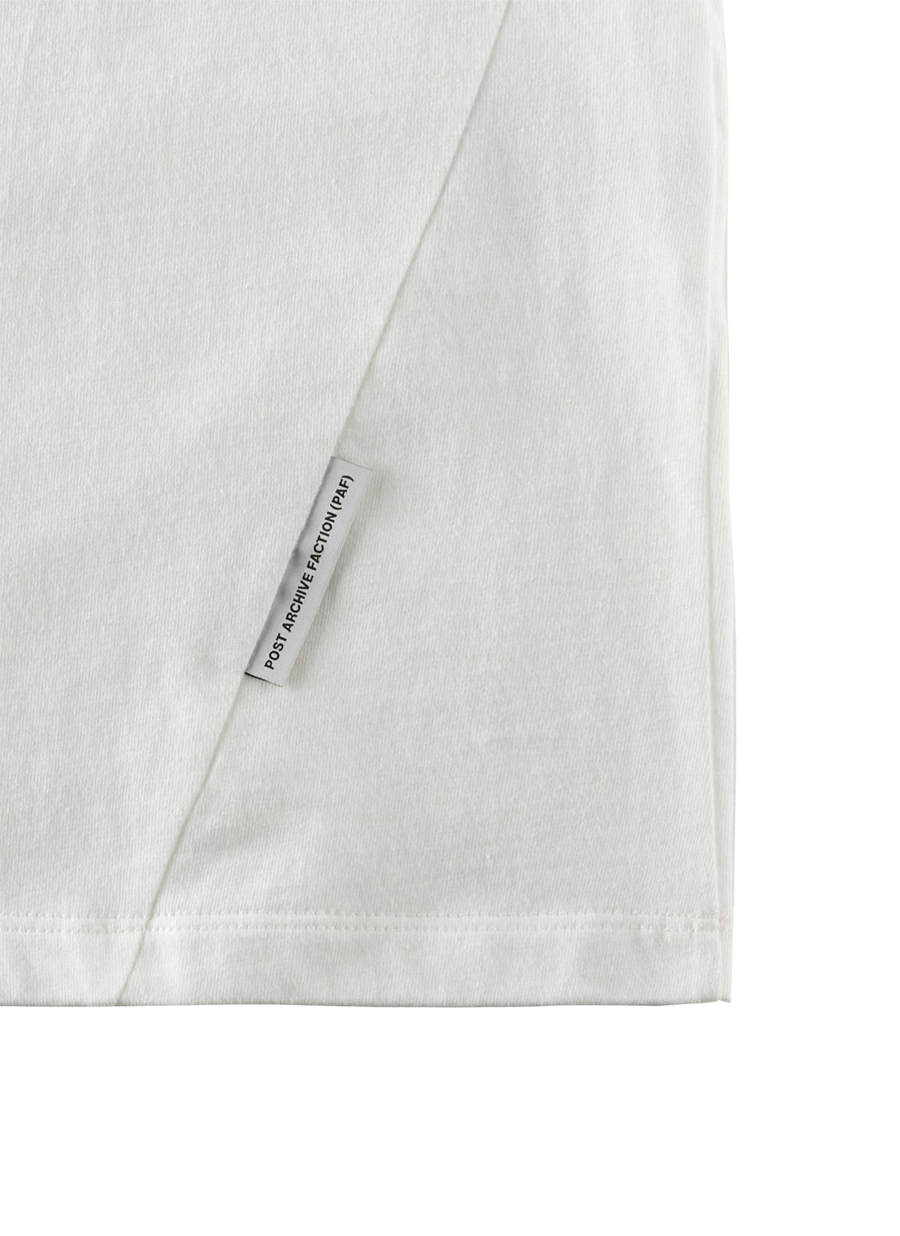 8.0 TEE RIGHT (WHITE) - 4