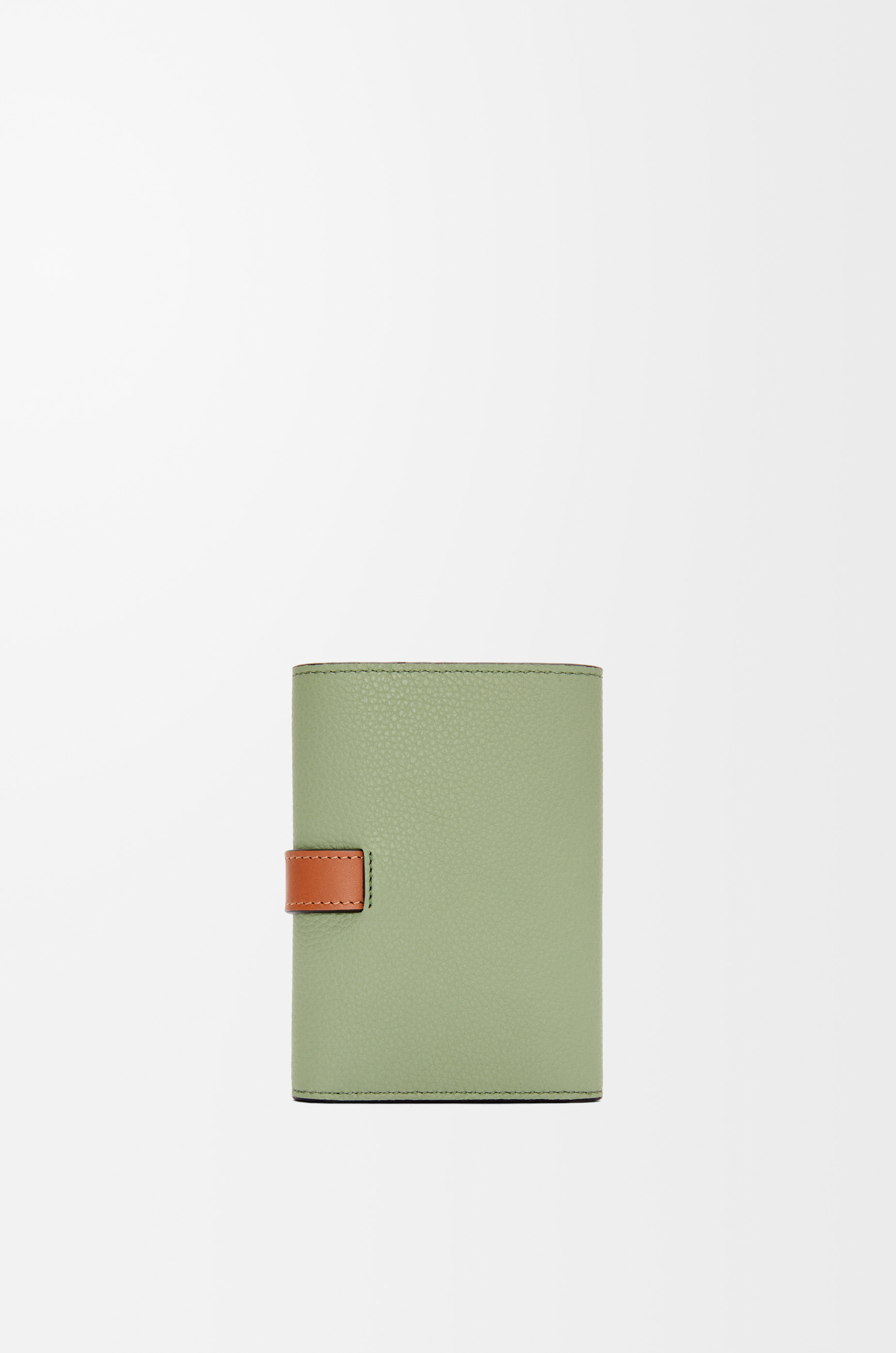 Small vertical wallet in soft grained calfskin - 4