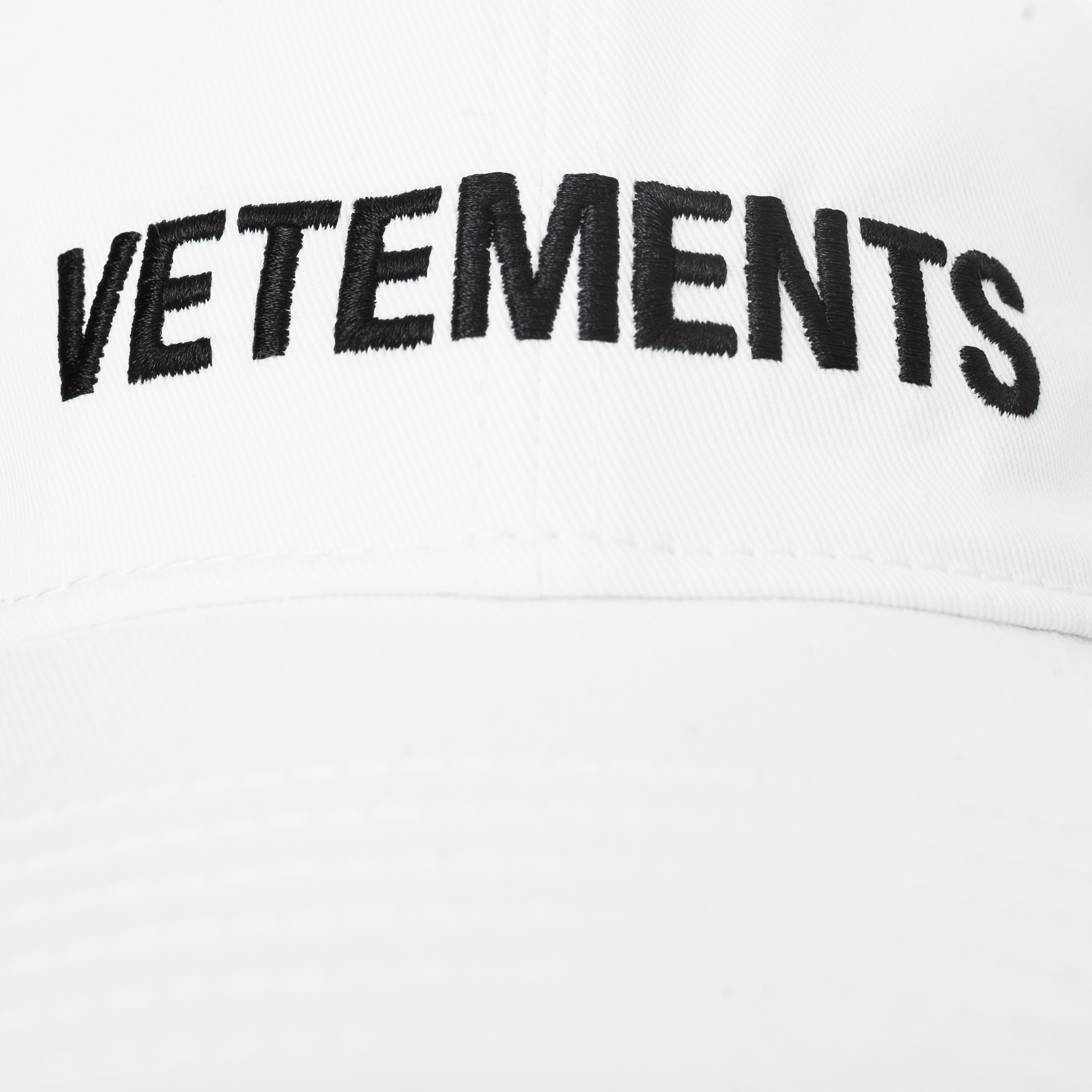 EMBROIDERED LOGO CAP - 4