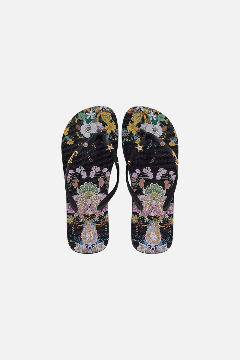 CAMILLA THONGS outlook