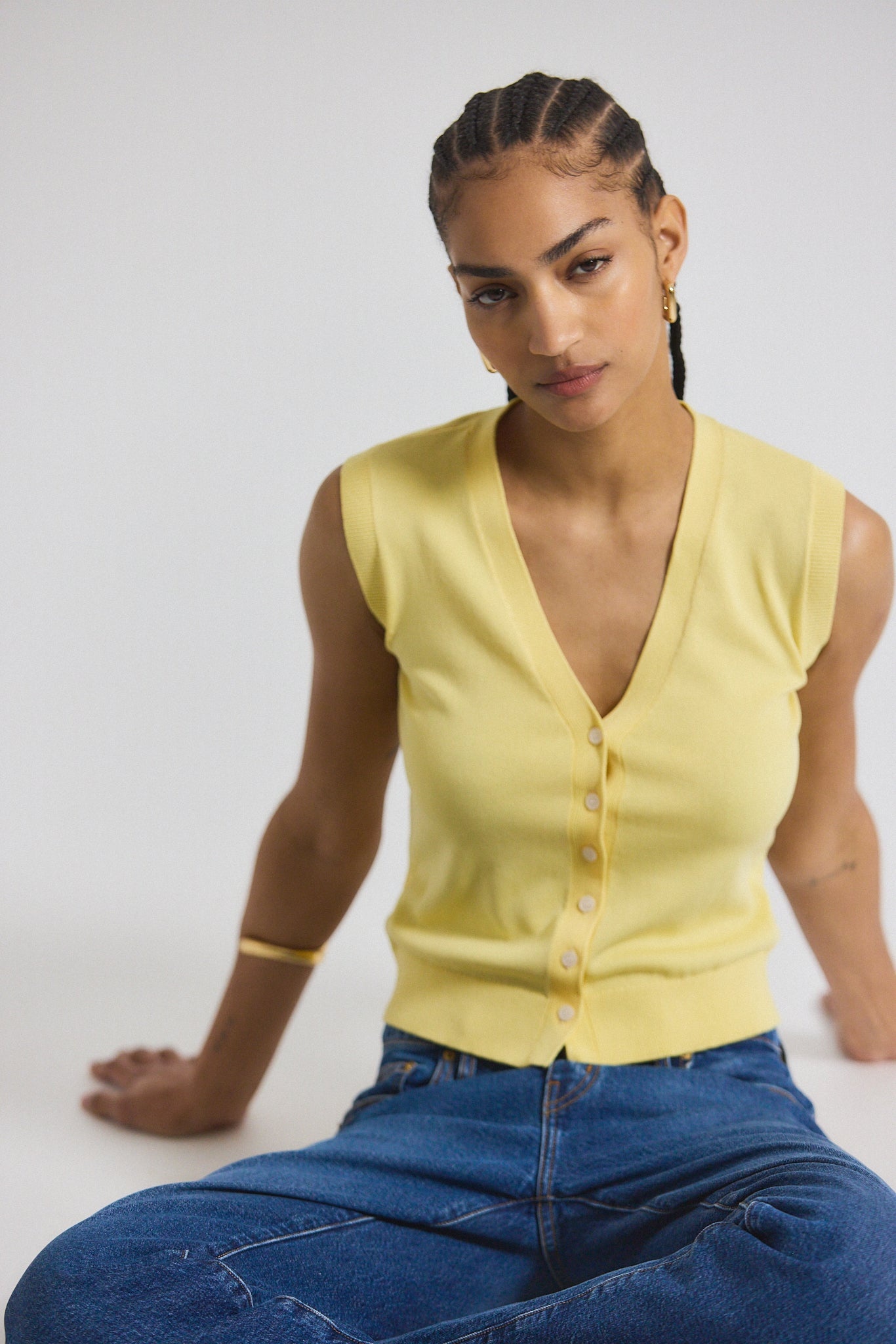 BRIT REFINED SLEEVELESS CARDIGAN WITH TIE - 3