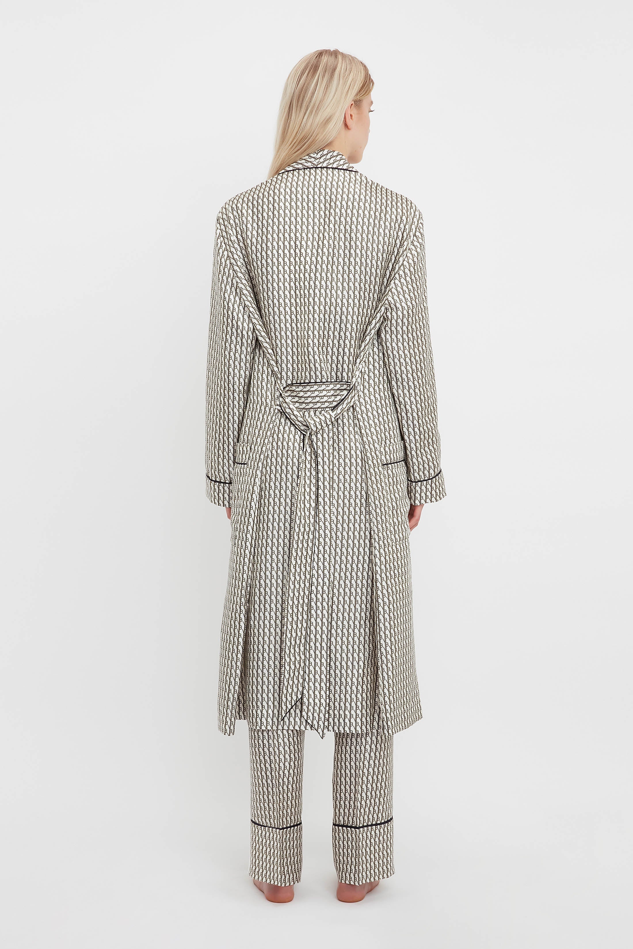 Pyjama Robe In VB House Monogram Jacquard - 7