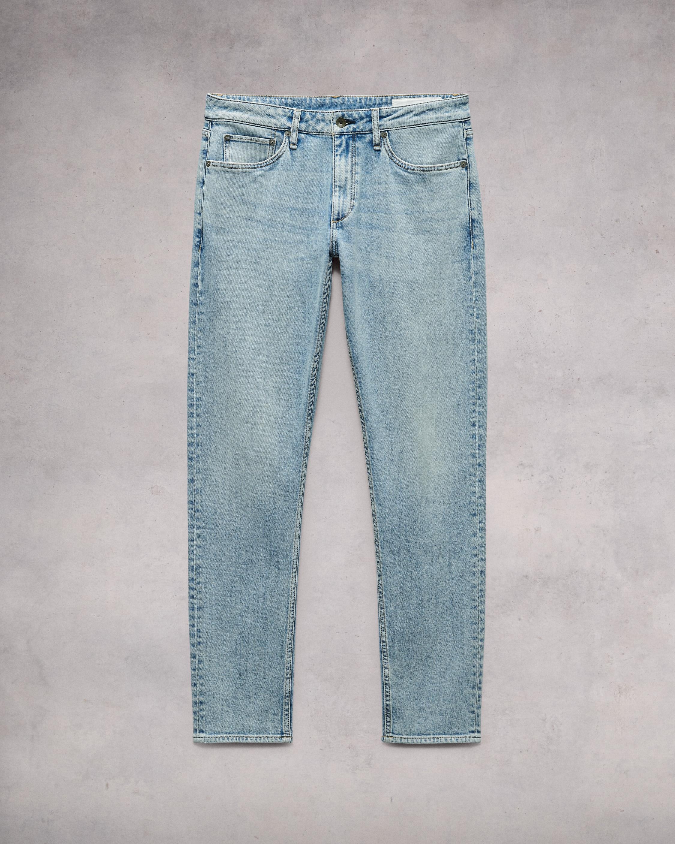 Fit 3 - Lenox
Athletic Fit Authentic Stretch Jean - 1