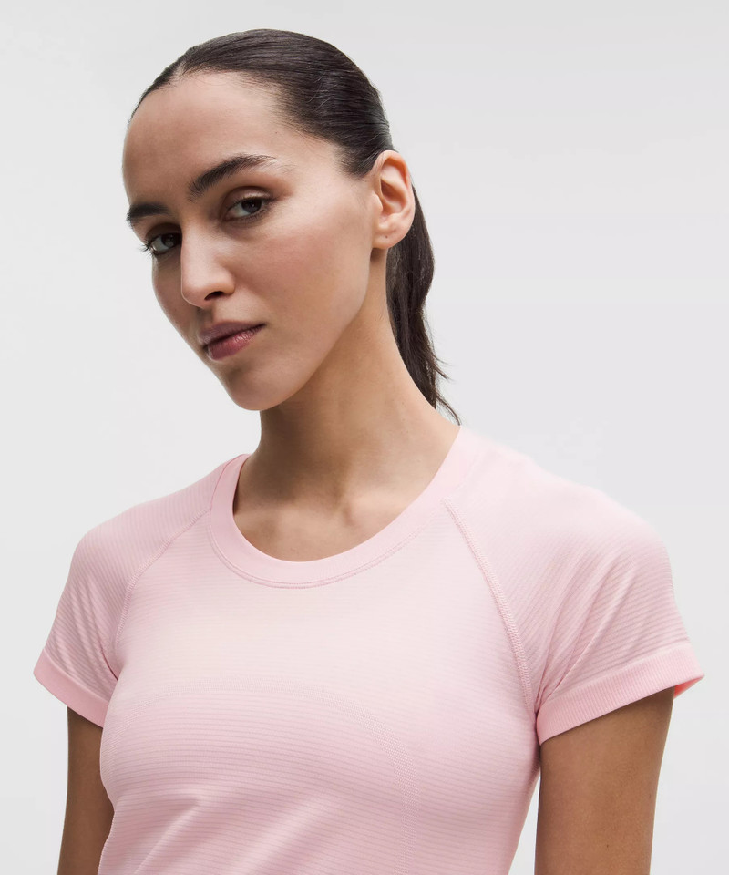 Swiftly Tech Short-Sleeve Shirt 2.0 *Hip Length 4