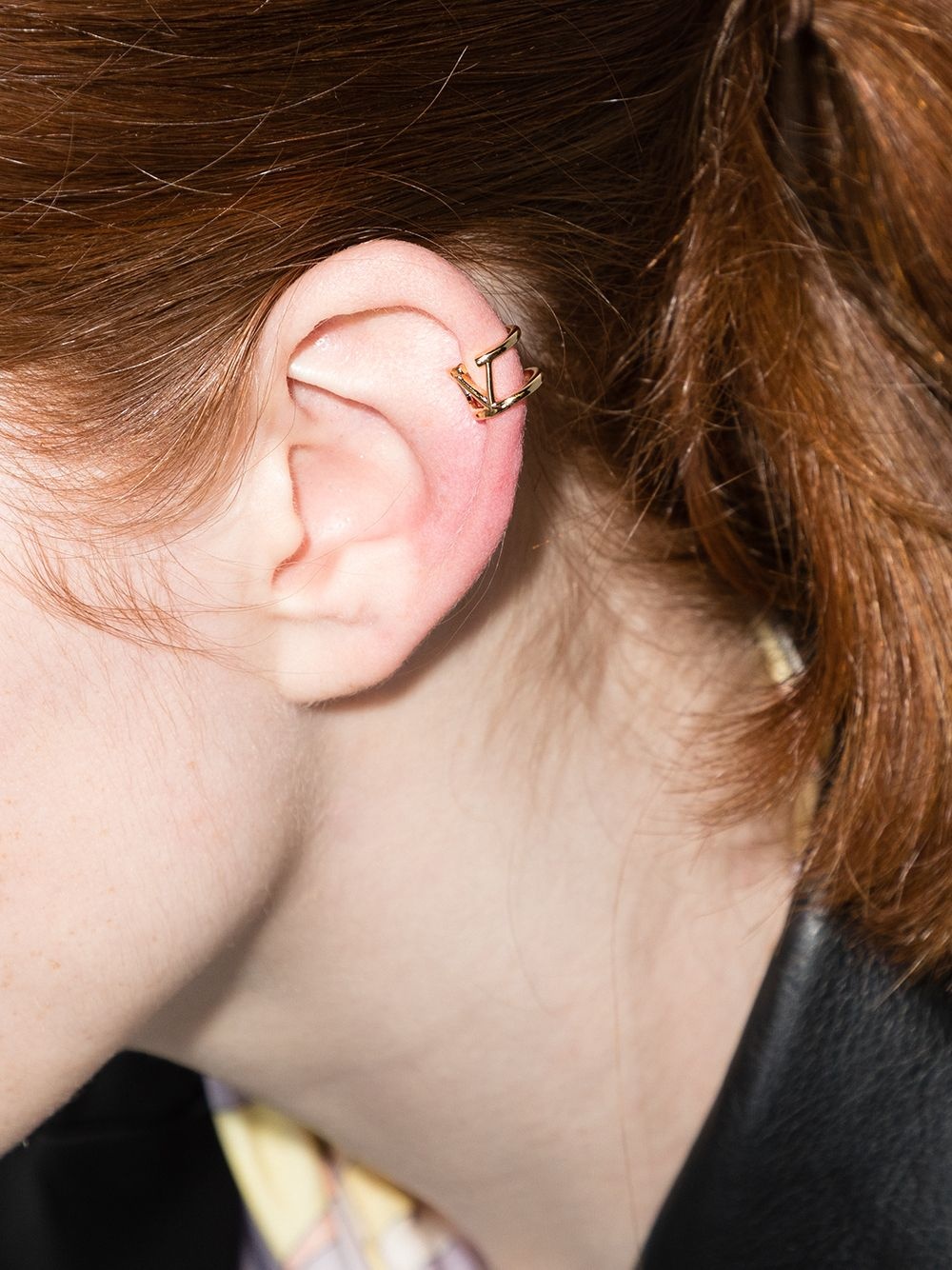 【関税＆送料込み】Valentino Garavani \"Vlogo Signature\" Ear Valentino Garavani VLogo Signature Metal Earrings | Saks