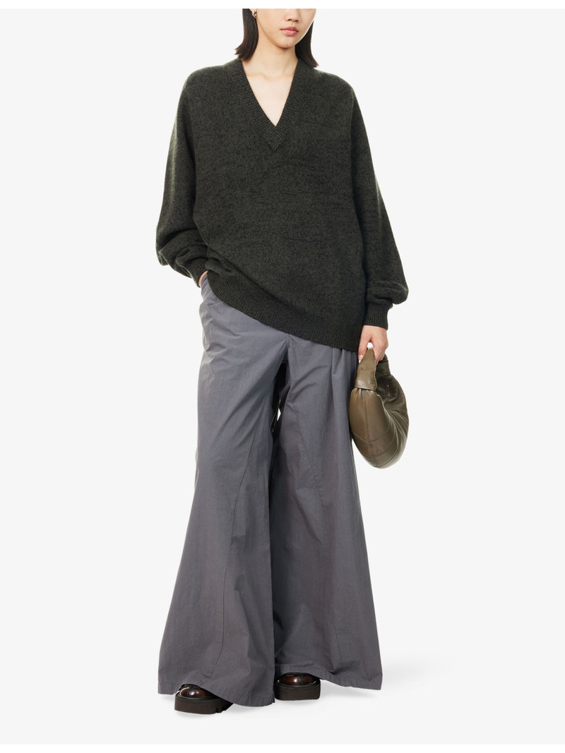 FRENCKENBERGER Big V-Neck Cashmere And Wool Jumper outlook