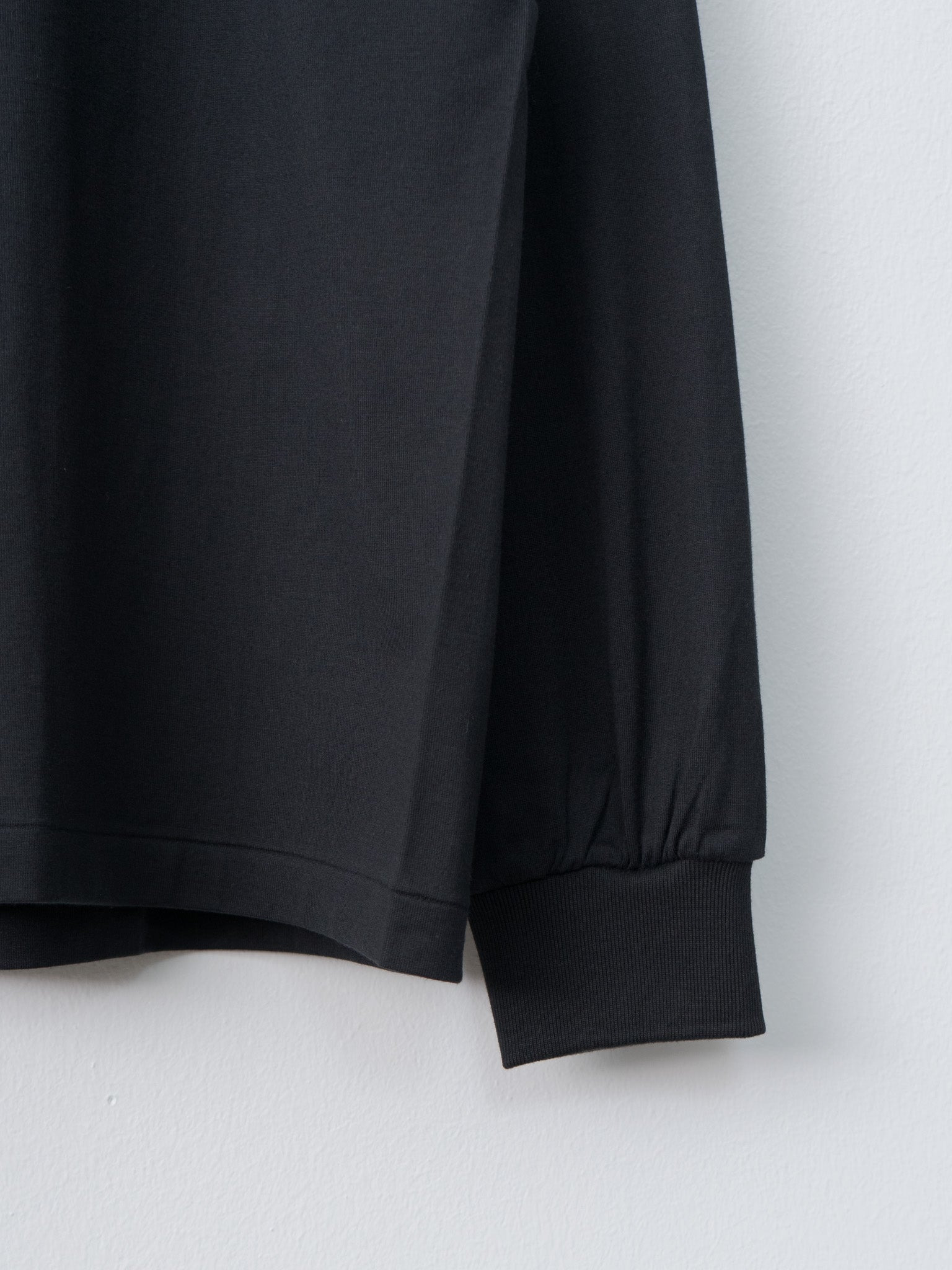 Suvin Supima Tube L/S Tee Light - Black - 6