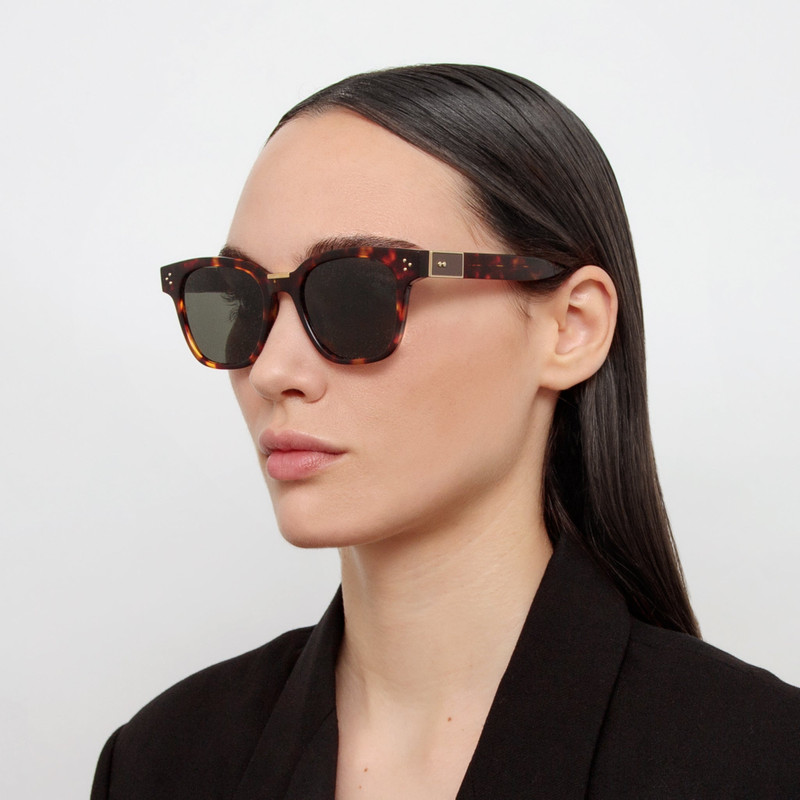 LINDA FARROW SANCHEZ D-FRAME SUNGLASSES IN TORTOISESHELL outlook