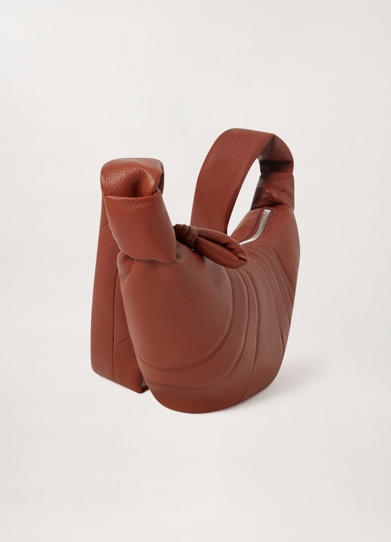 SMALL CROISSANT BAG
GRAINED LEATHER 12