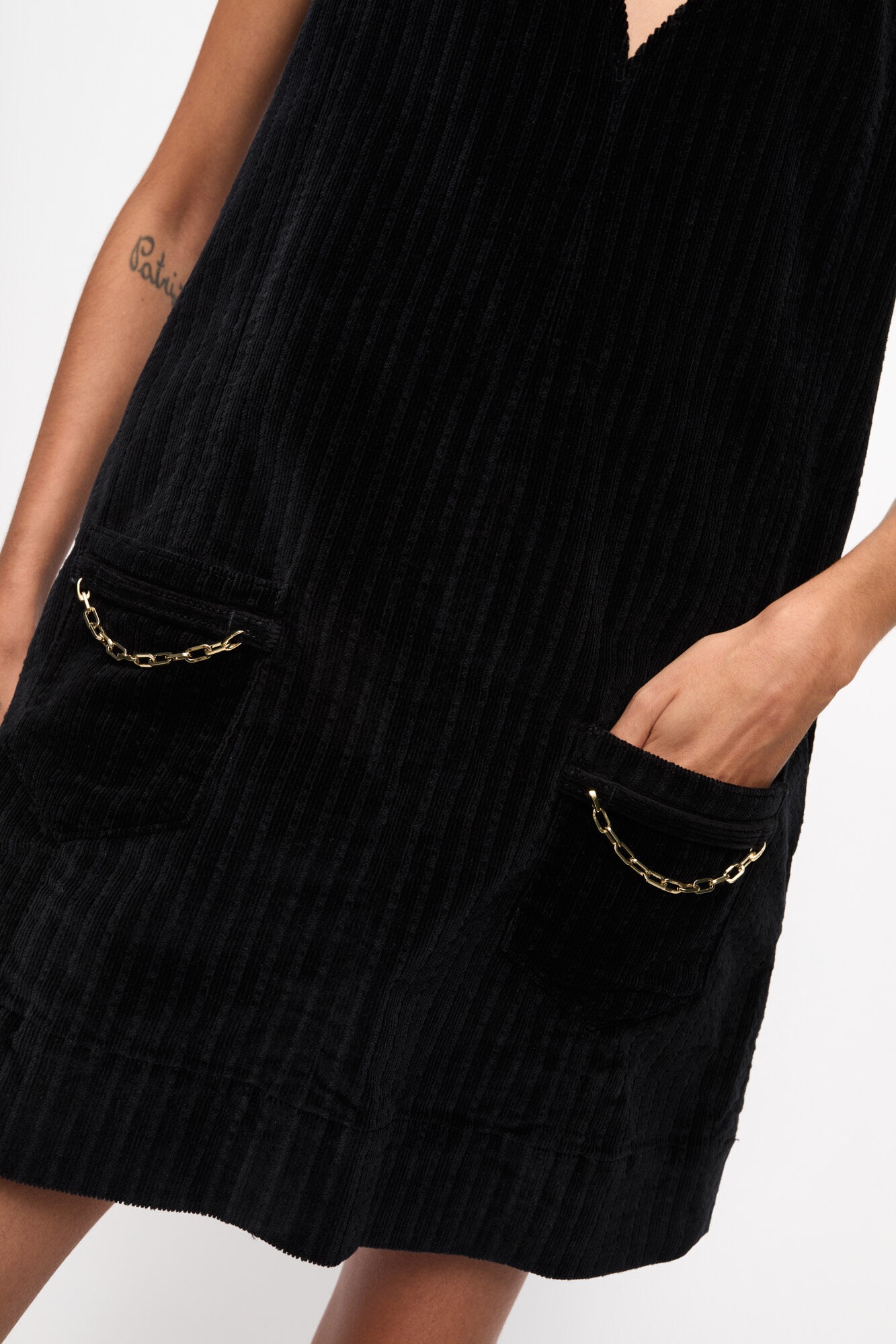 BLACK CORDUROY MINI DRESS - 5