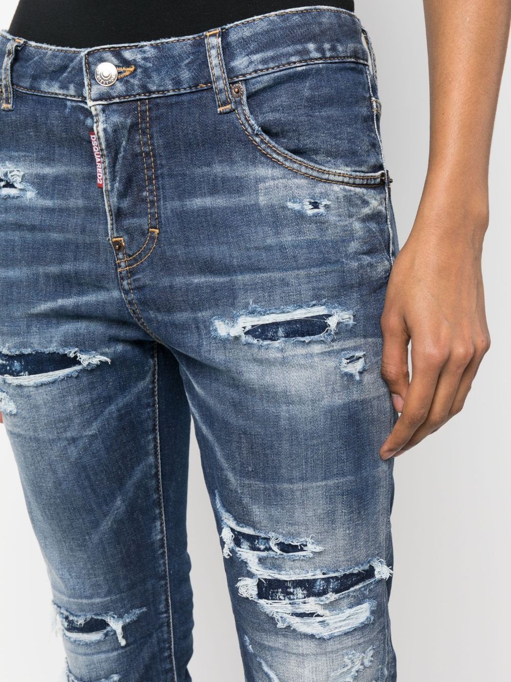 distressed logo-patch cropped jeans - 5