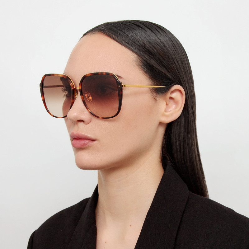 LINDA FARROW SOFIA OVERSIZE SUNGLASSES IN TORTOISESHELL outlook