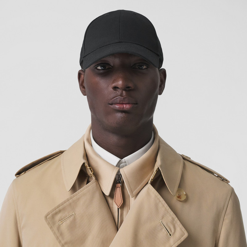 Burberry The Mid-length Chelsea Heritage Trench Coat outlook