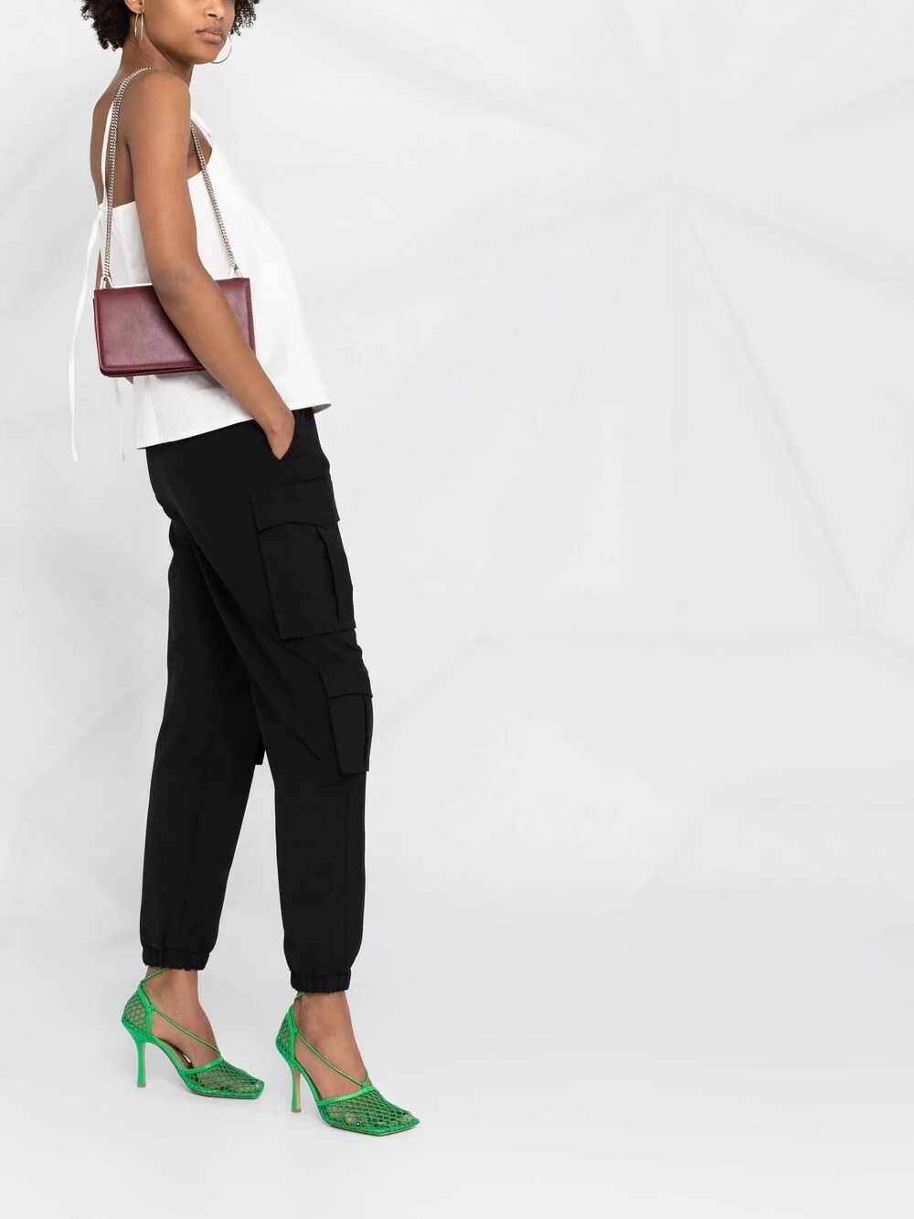 V-neck sleeveless tank top - 4
