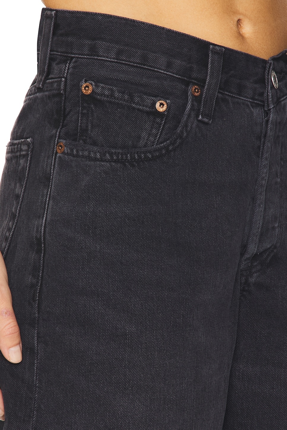 V-waist Short - 6
