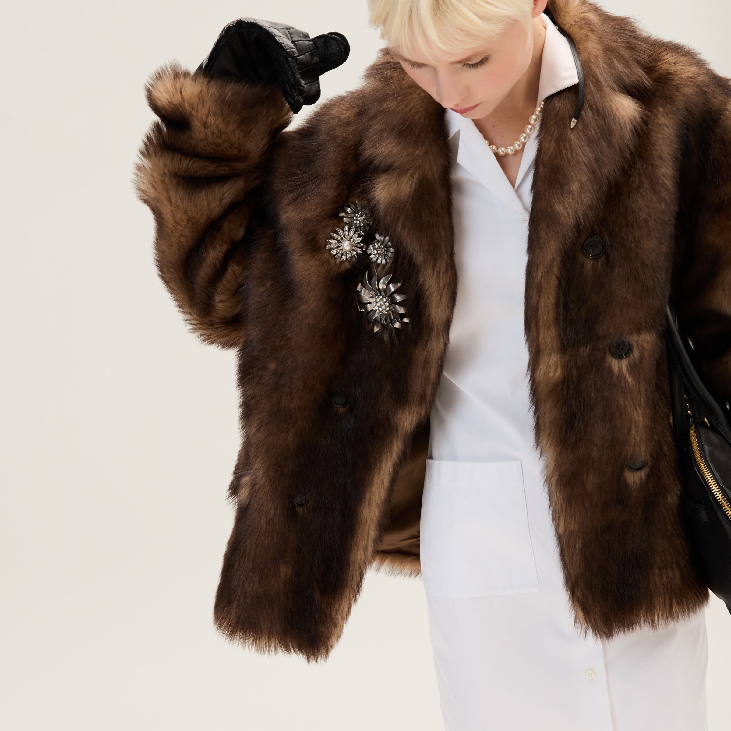 Double-breasted shearling jacket - 4