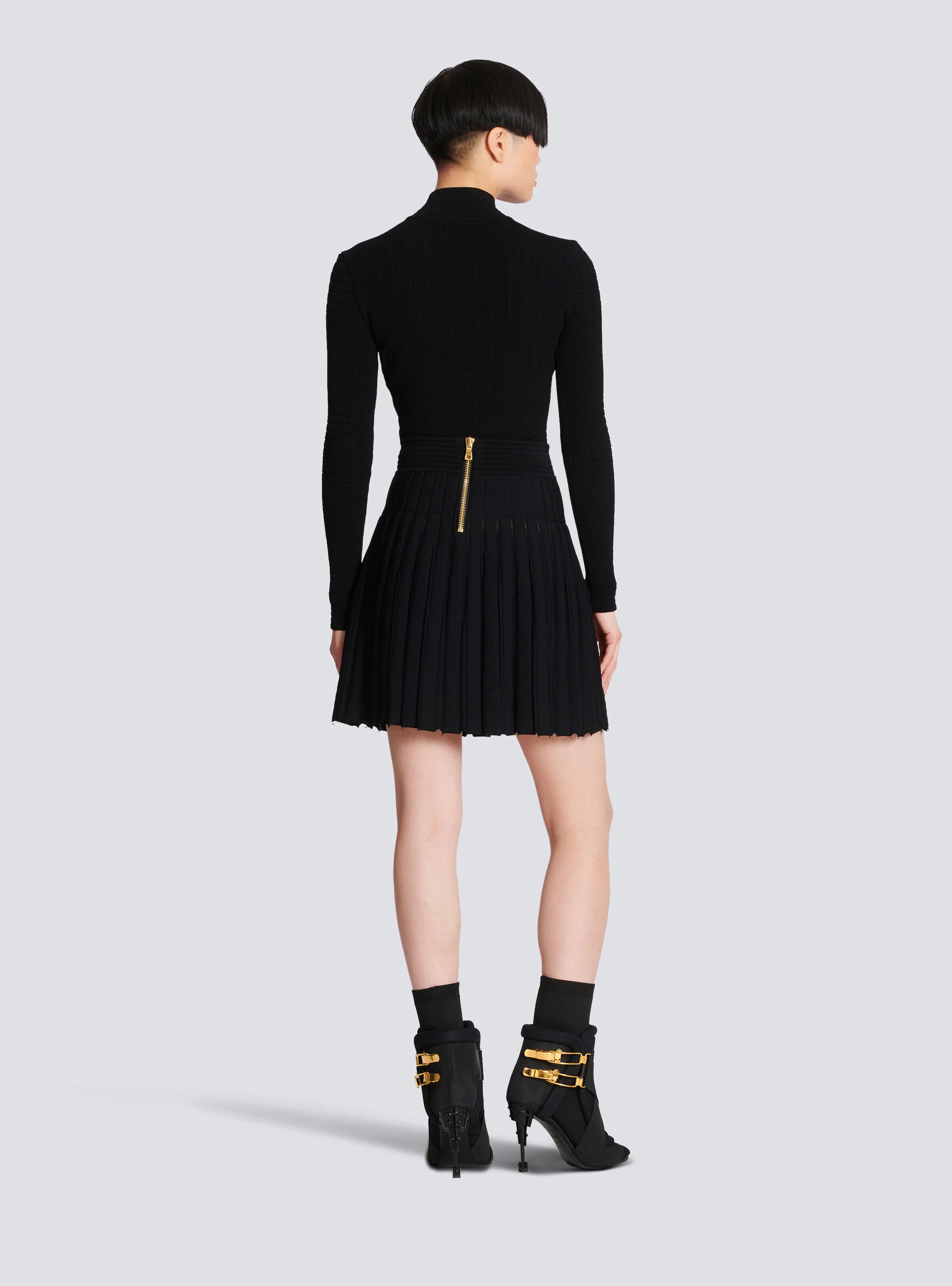 Short pleated knit skirt - 4