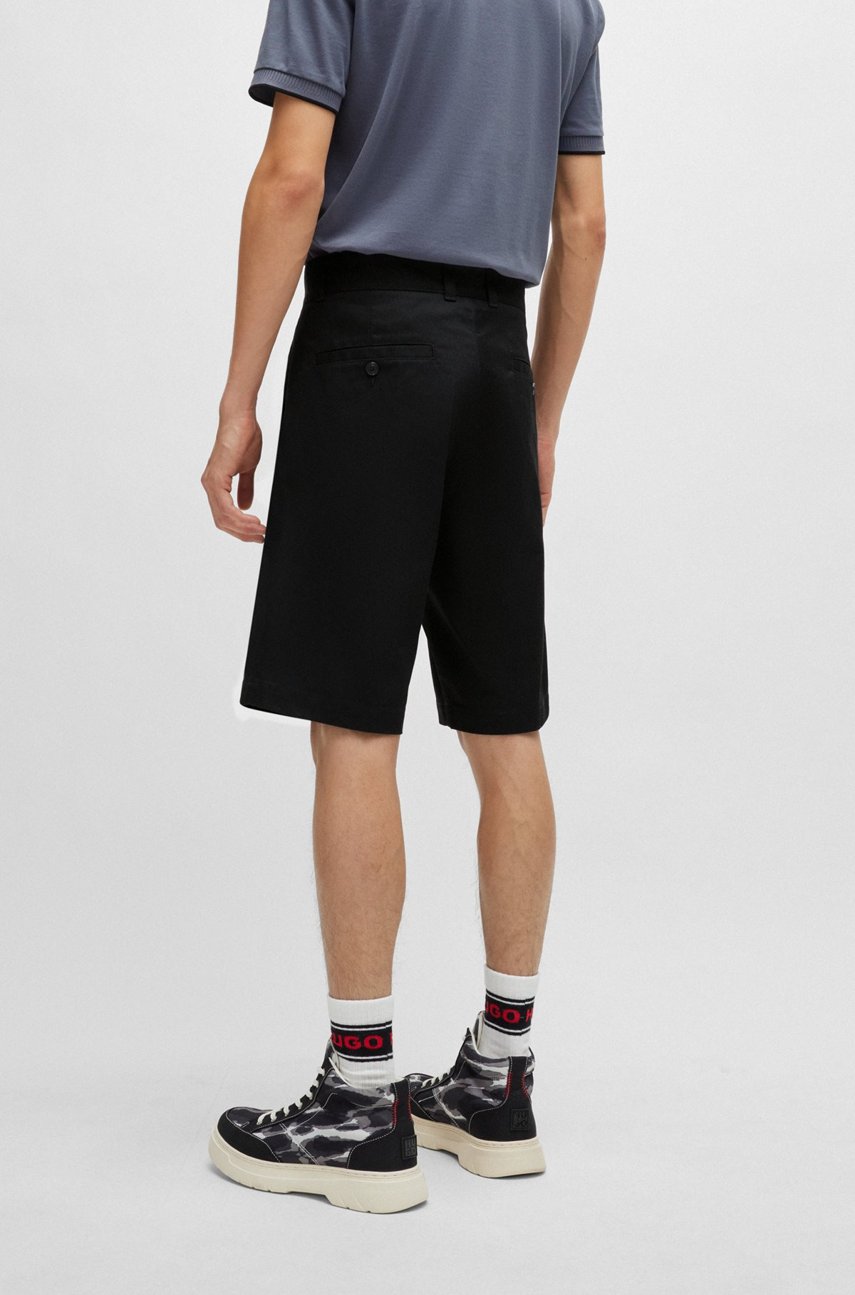REGULAR-FIT SHORTS WITH SLIM LEG AND BUTTONED POCKETS - 4