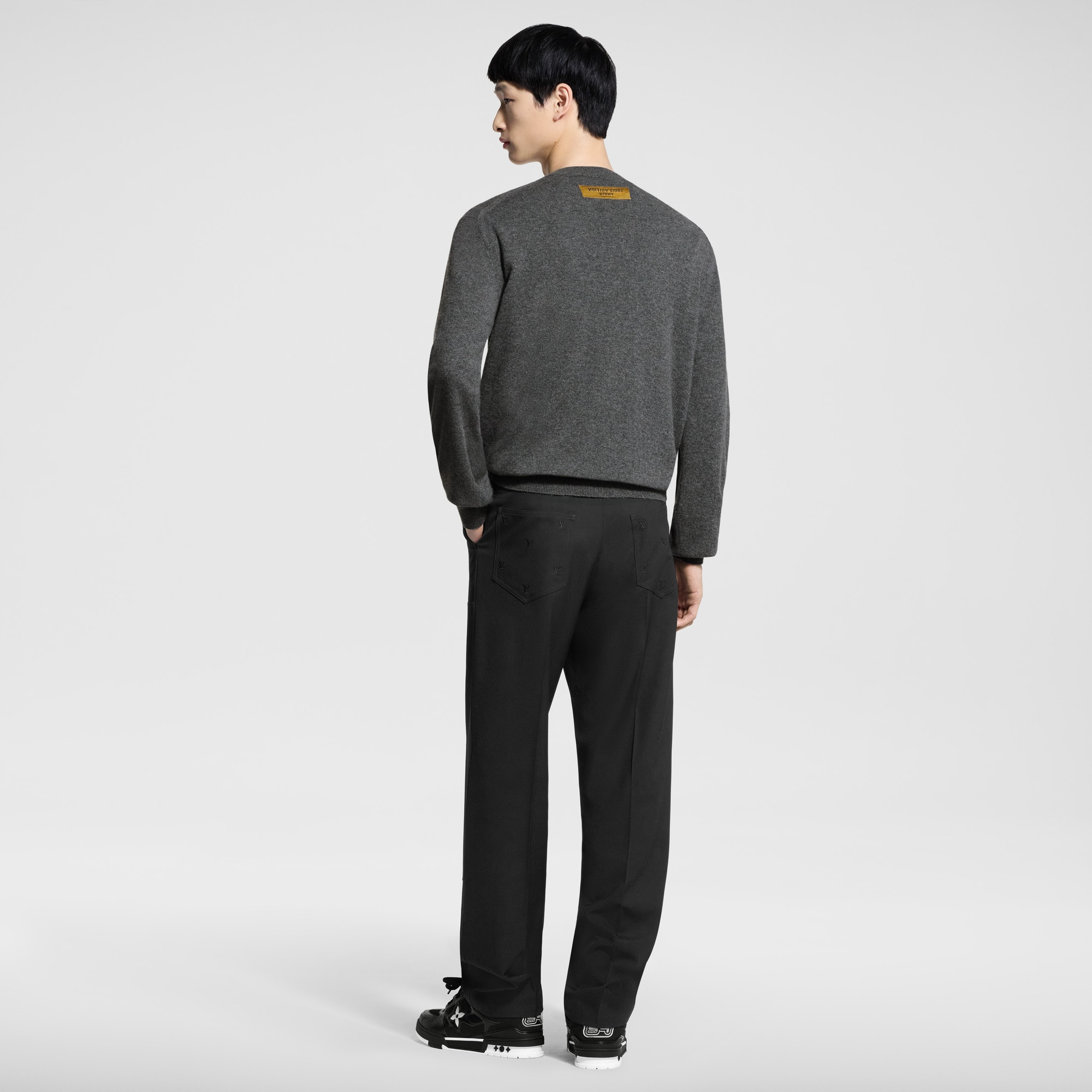 LVSE LV Embossed Crewneck - 3