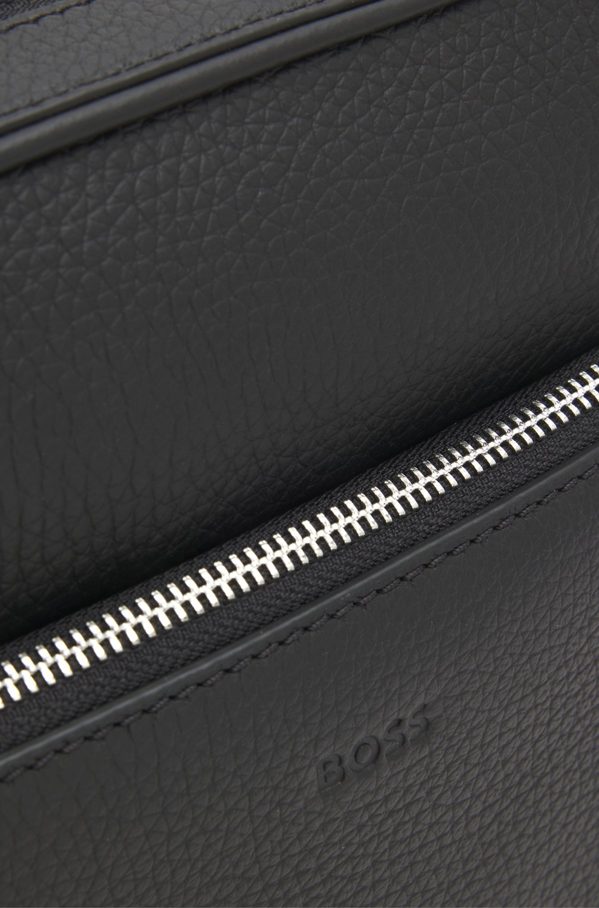 REPORTER BAG IN GRAINED ITALIAN LEATHER WITH EMBOSSED LOGO - 7