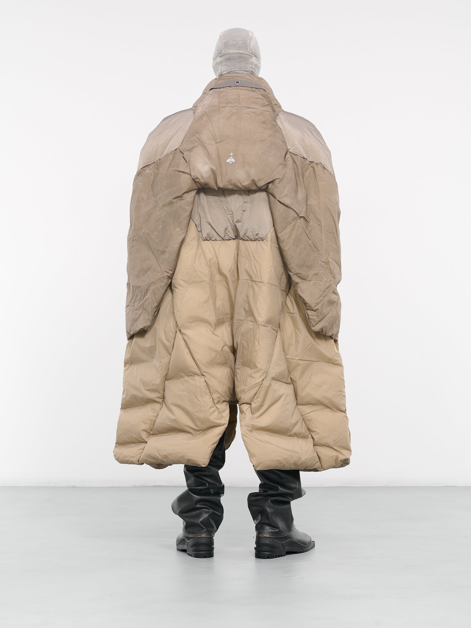 'Soda' Arctic Apex Exfor Cloak - 3