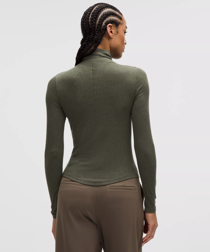 Hold Tight Long-Sleeve Turtleneck 3