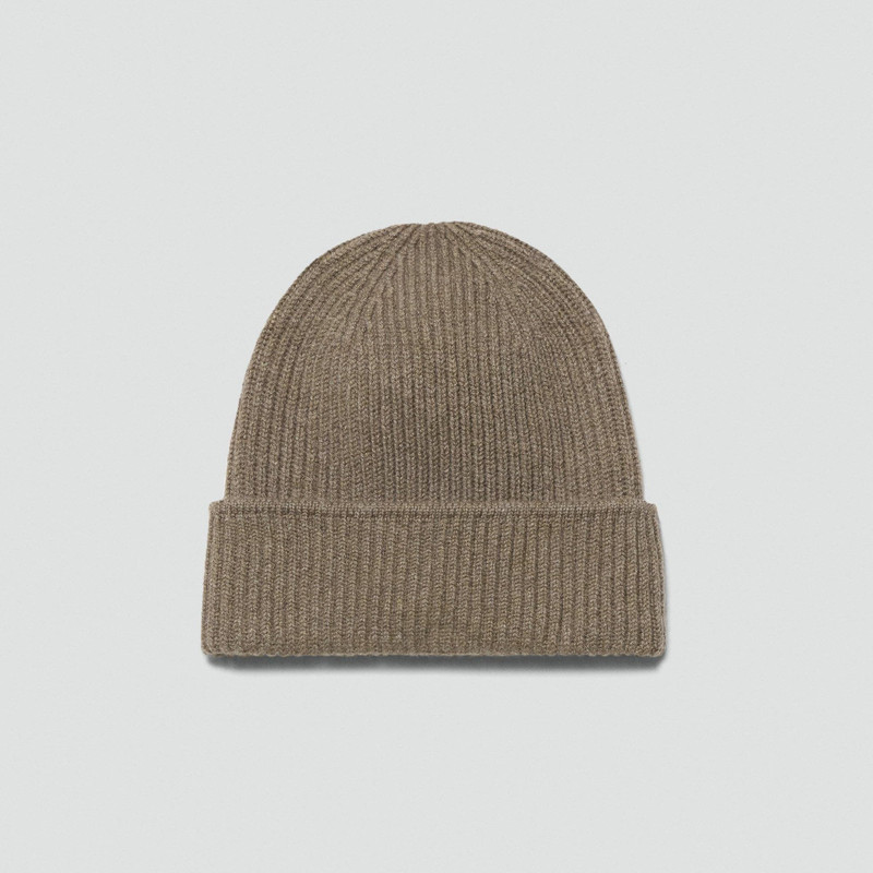 Ribbed Beanie in Cashmere 1