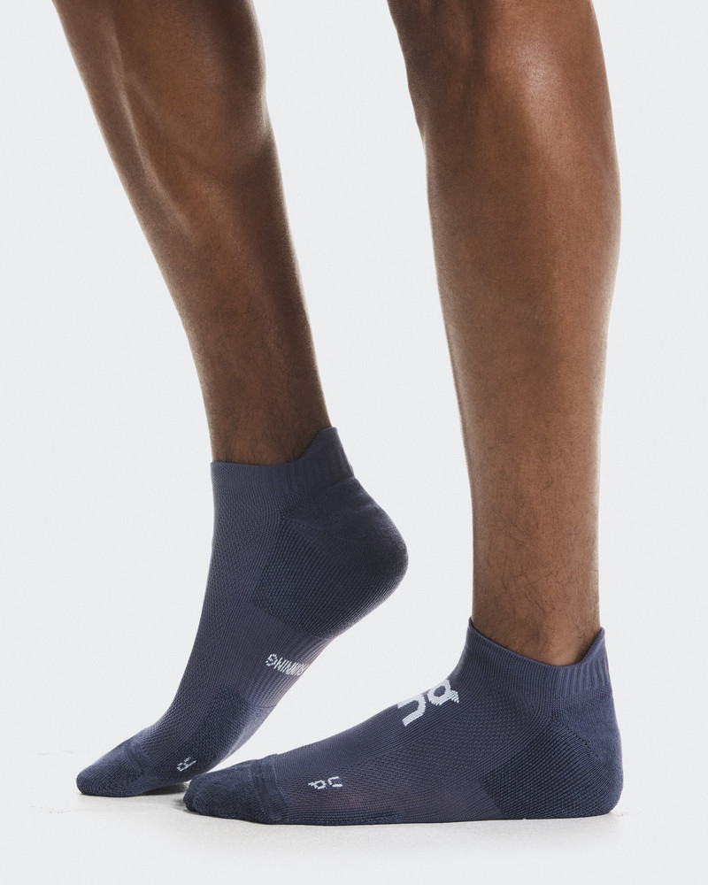 On Core Run Sock Low 2P outlook