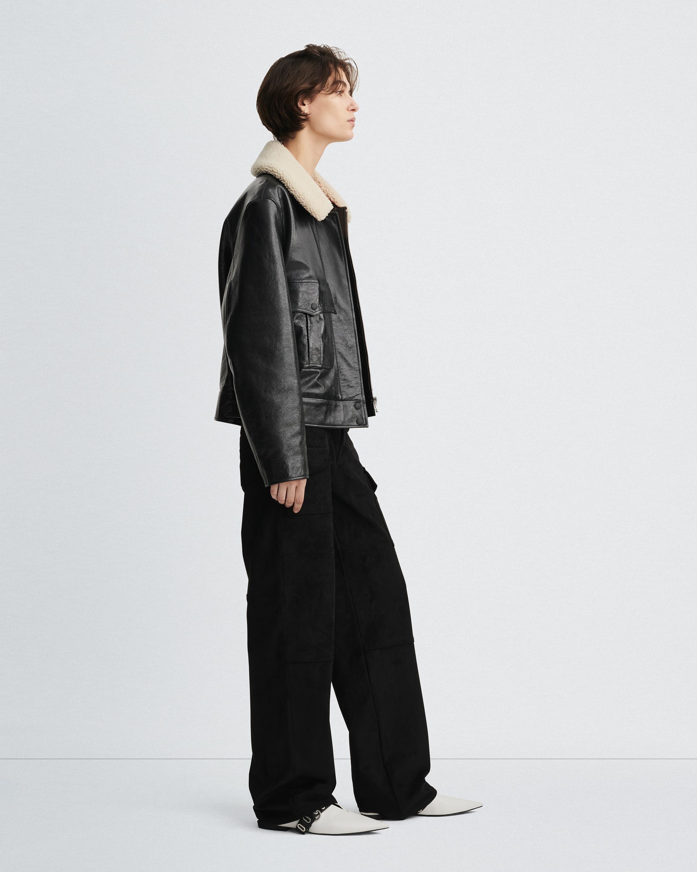 Colton Leather Jacket
Classic Fit - 4