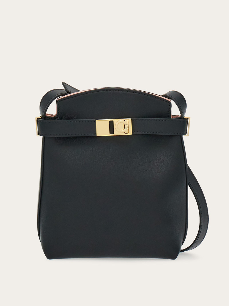 Hug two-tone smartphone holder 1